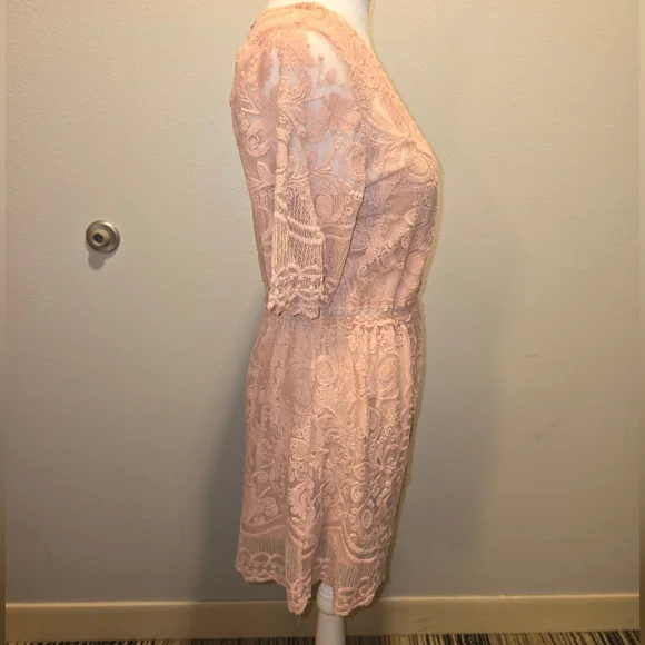 EUC Altar'd State Pink/Mauve/Dusty Rose Size Small Lace Boho Romper Cottagecore - Picture 3 of 6